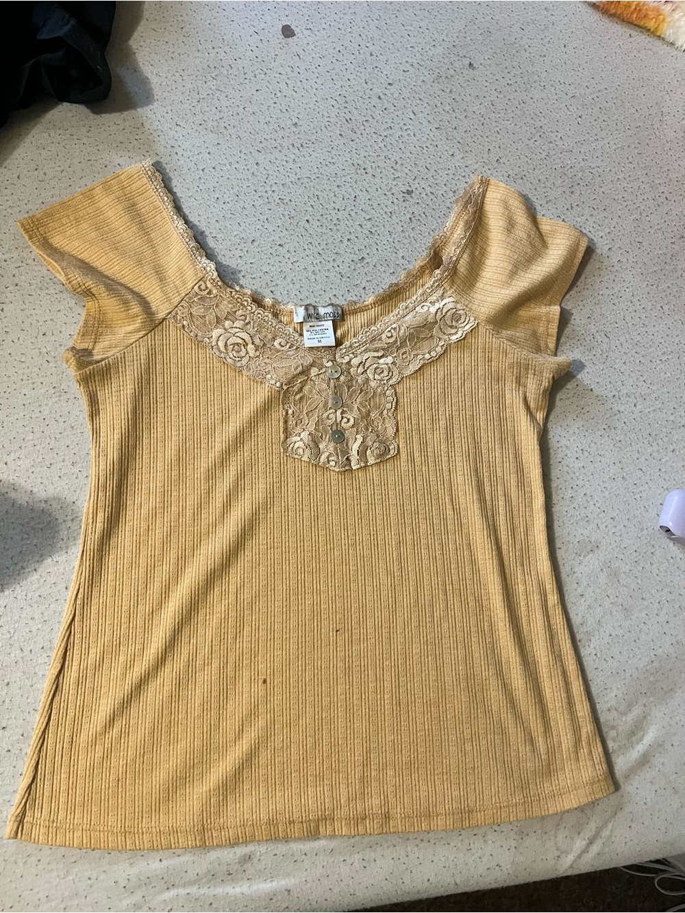 Women's Lace-Trim Short Sleeve Top - Mustard